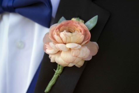 How to pin a boutonniere