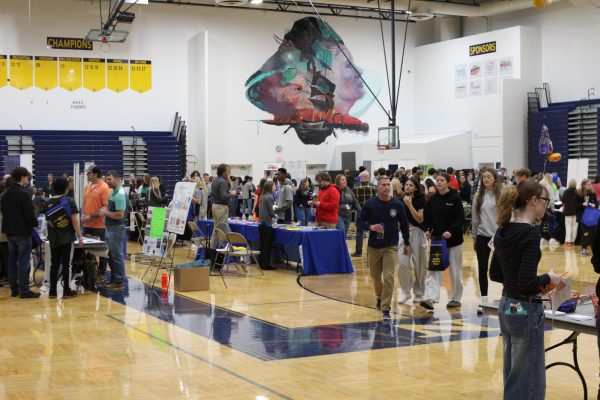 Students walking around the Boomerang event in the field house. The event is open to all juniors and seniors on Tuesday, Sept. 15. 